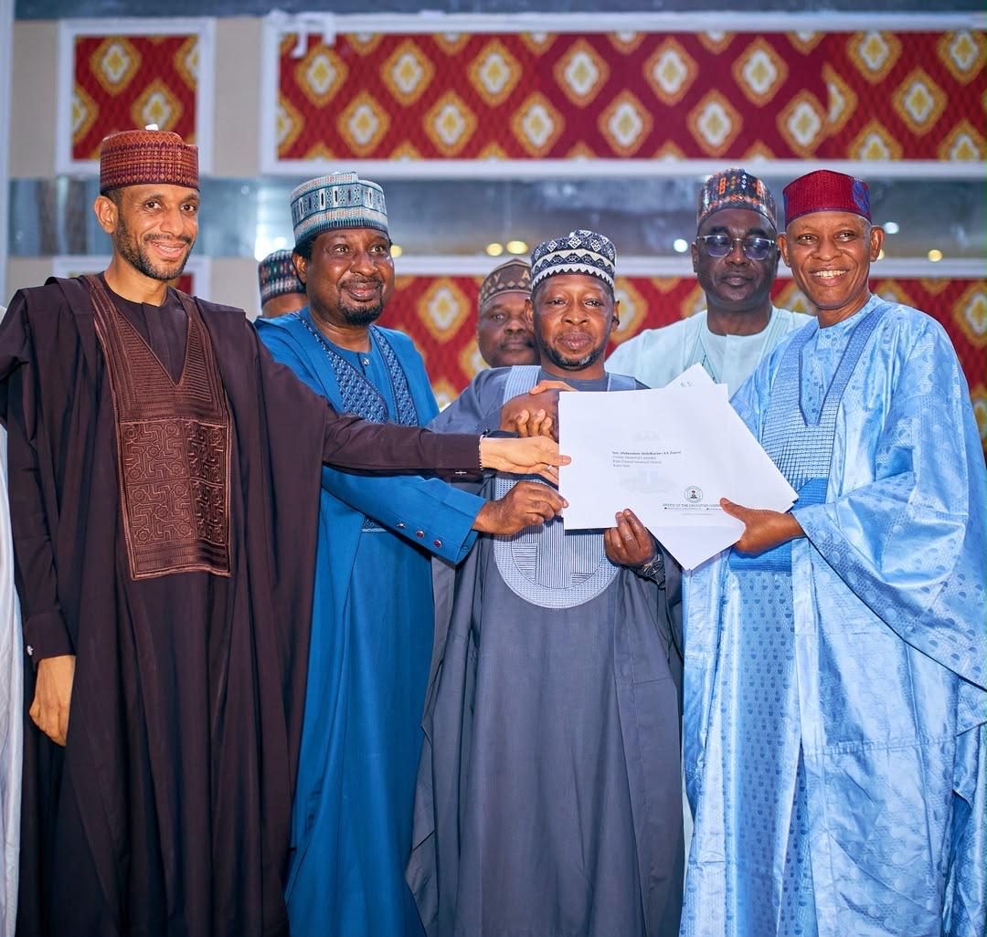 Campaign Council members receiving appointment letters